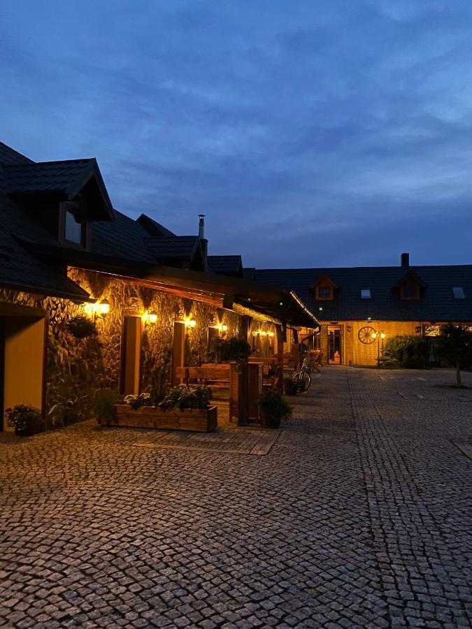 Kamien I Sowa Aparthotel Lipinki Luzyckie Exterior photo